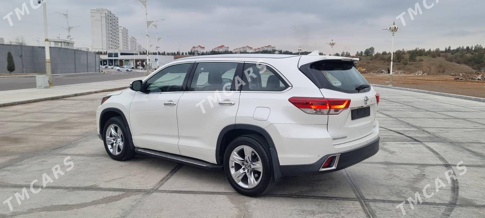 Toyota Highlander 2017 - 475 000 TMT - Ашхабад - img 4