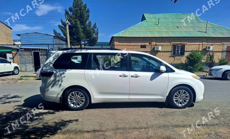 Toyota Sienna 2017 - 450 000 TMT - Aşgabat - img 9