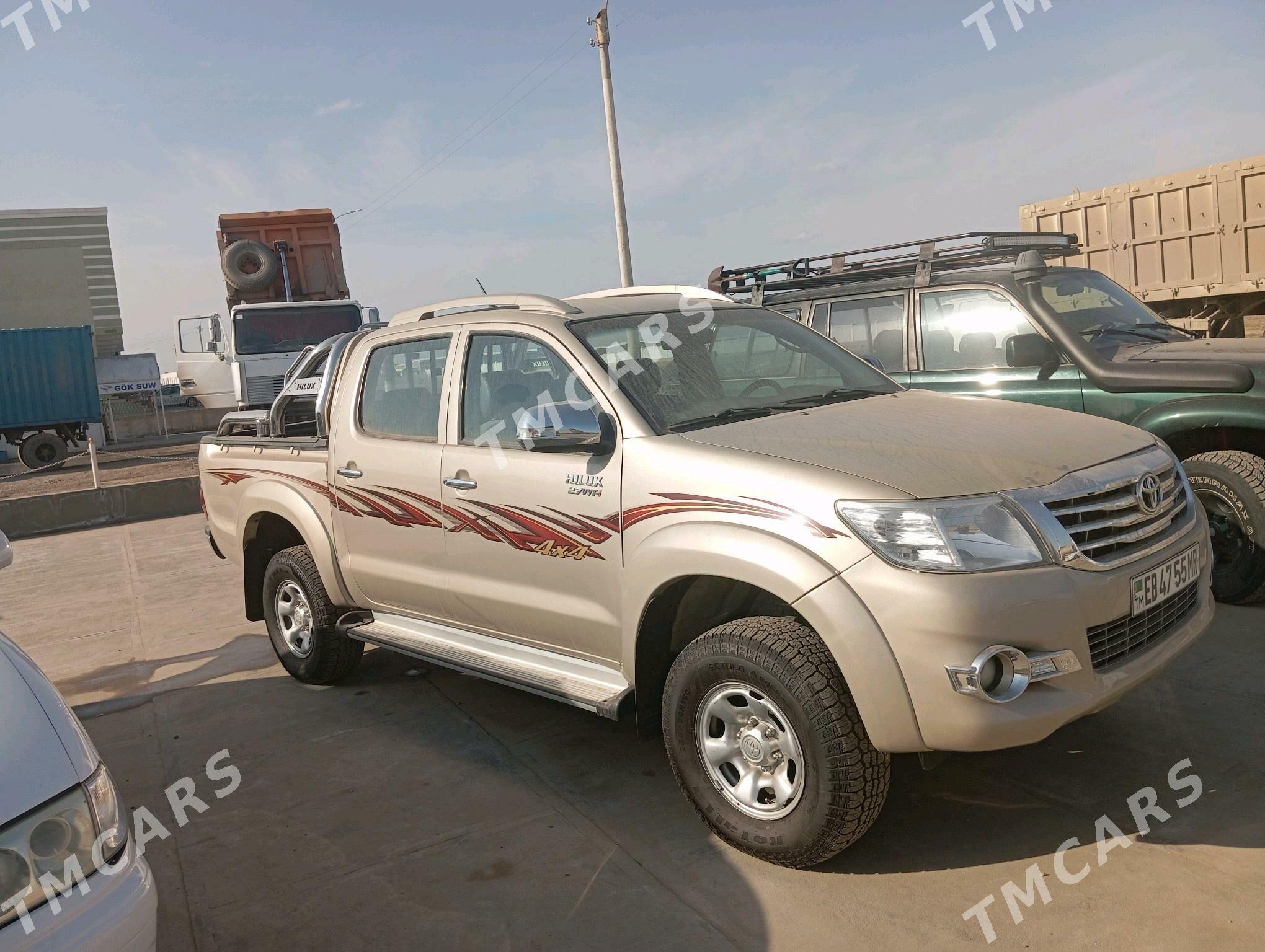 Toyota Hilux 2015 - 350 000 TMT - Mary - img 3