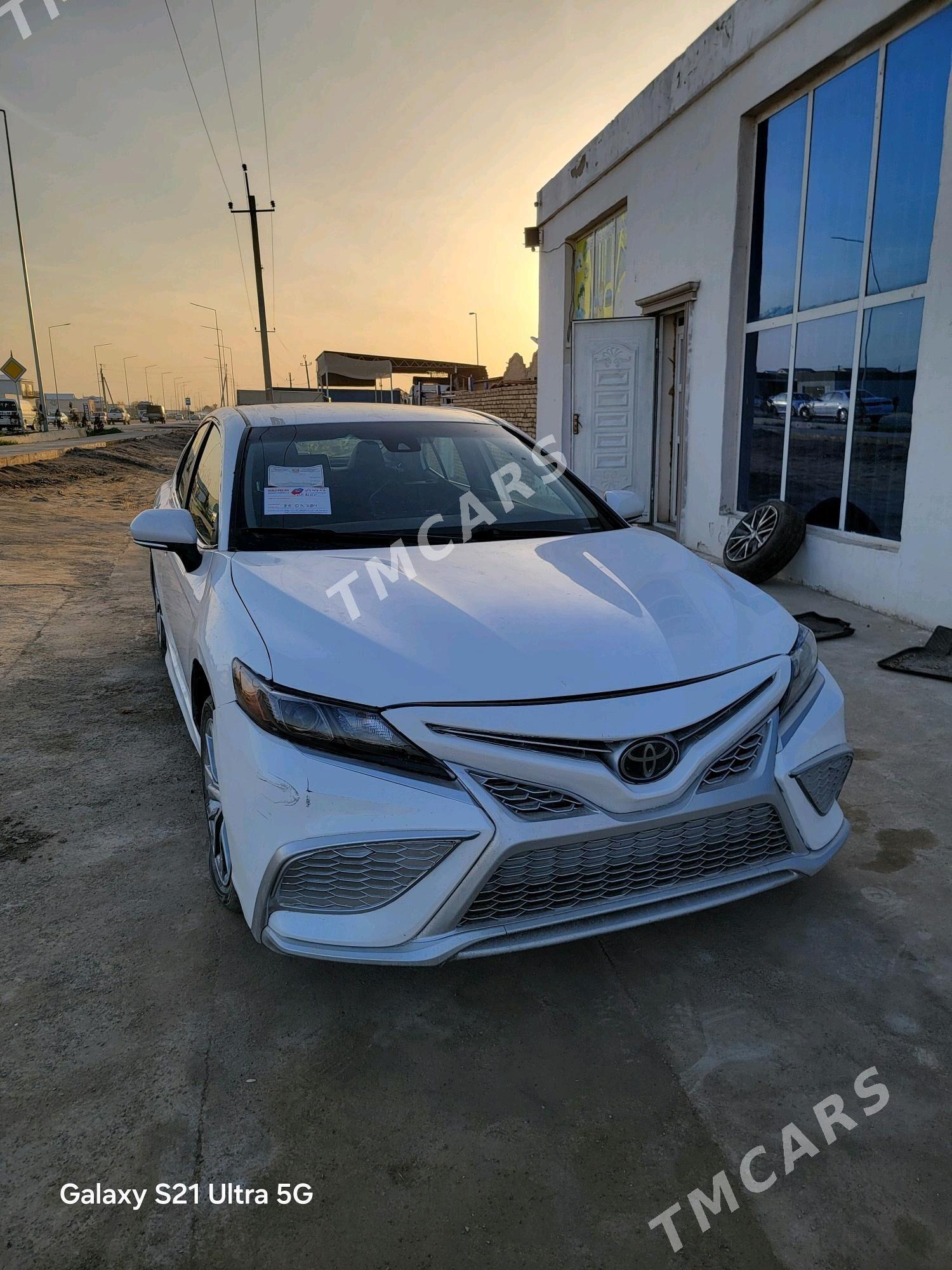 Toyota Camry 2023 - 260 000 TMT - Мары - img 2