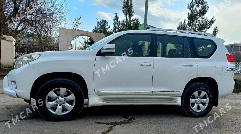 Toyota Land Cruiser Prado 2011 - 430 000 TMT - Türkmenabat - img 4