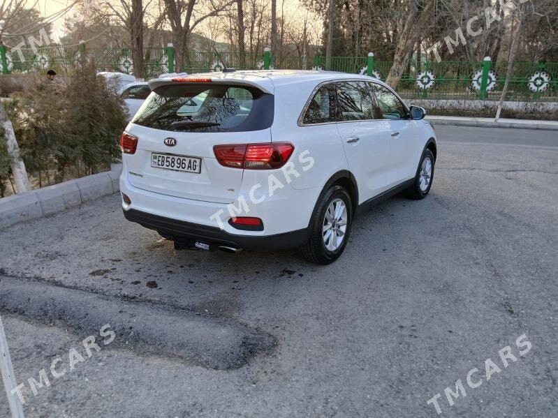 Kia Sorento 2018 - 260 000 TMT - Türkmenbaşy şaýoly - img 8