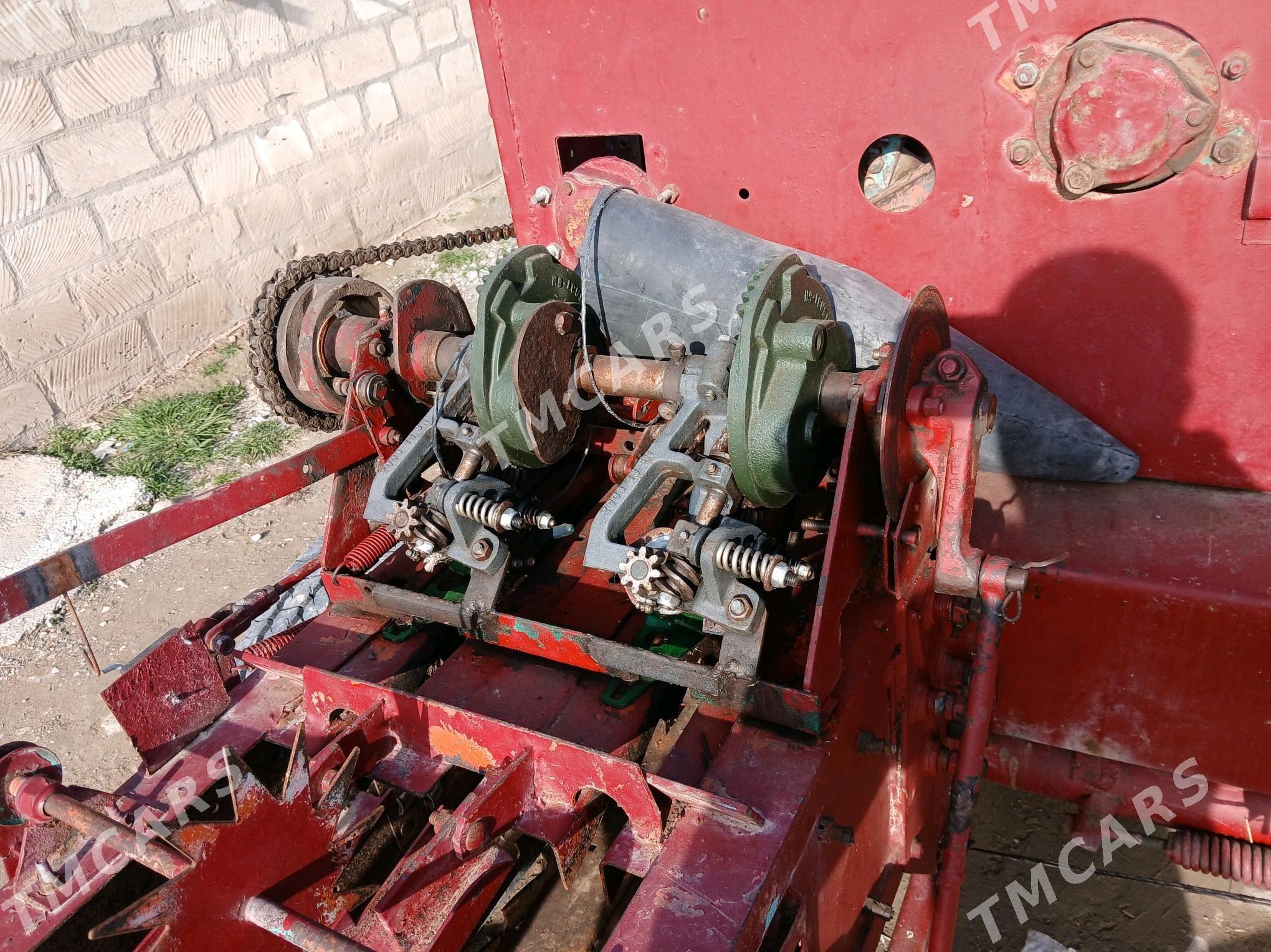 MTZ 82 2002 - 65 000 TMT - Gyzylarbat - img 3