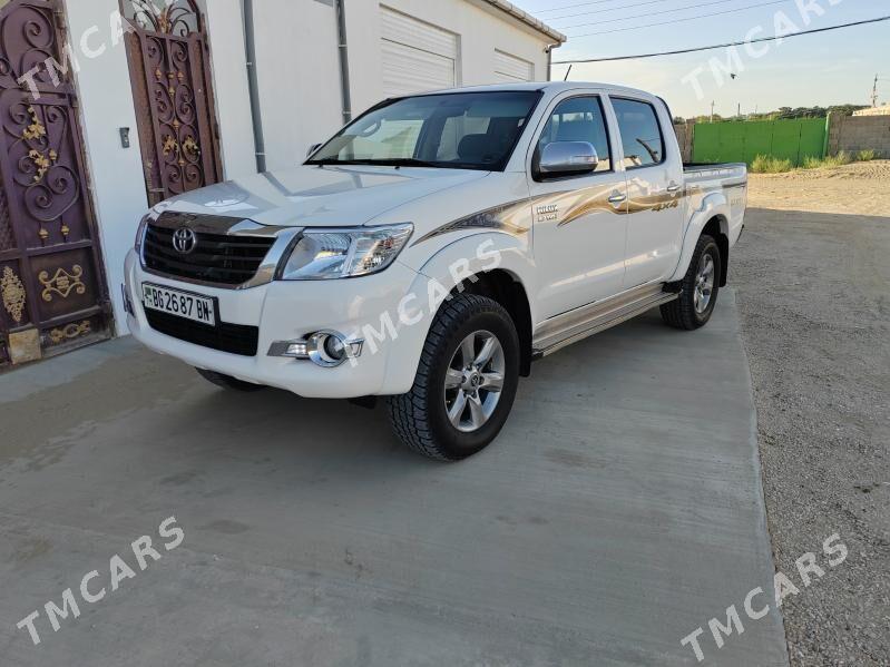 Toyota Hilux 2013 - 330 000 TMT - Hazar - img 3