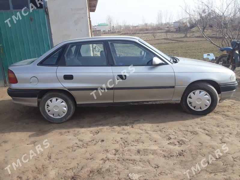 Opel Astra 1994 - 28 000 TMT - Şabat etr. - img 3