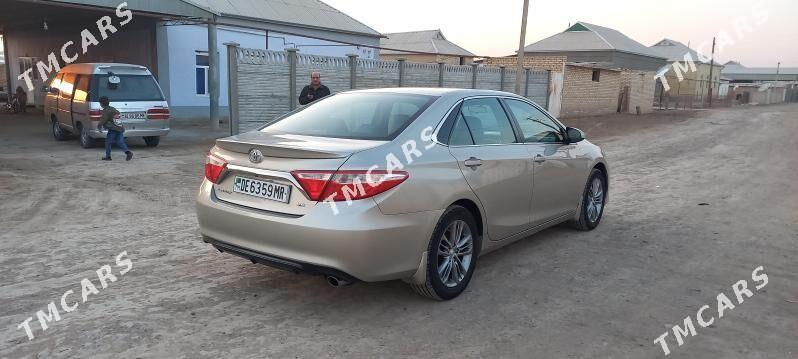 Toyota Camry 2015 - 224 000 TMT - Мургап - img 4