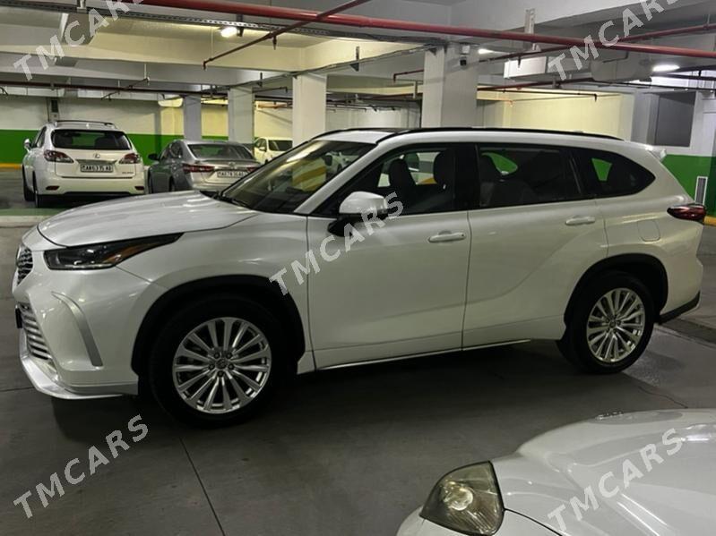 Toyota Highlander 2022 - 600 000 TMT - Aşgabat - img 3