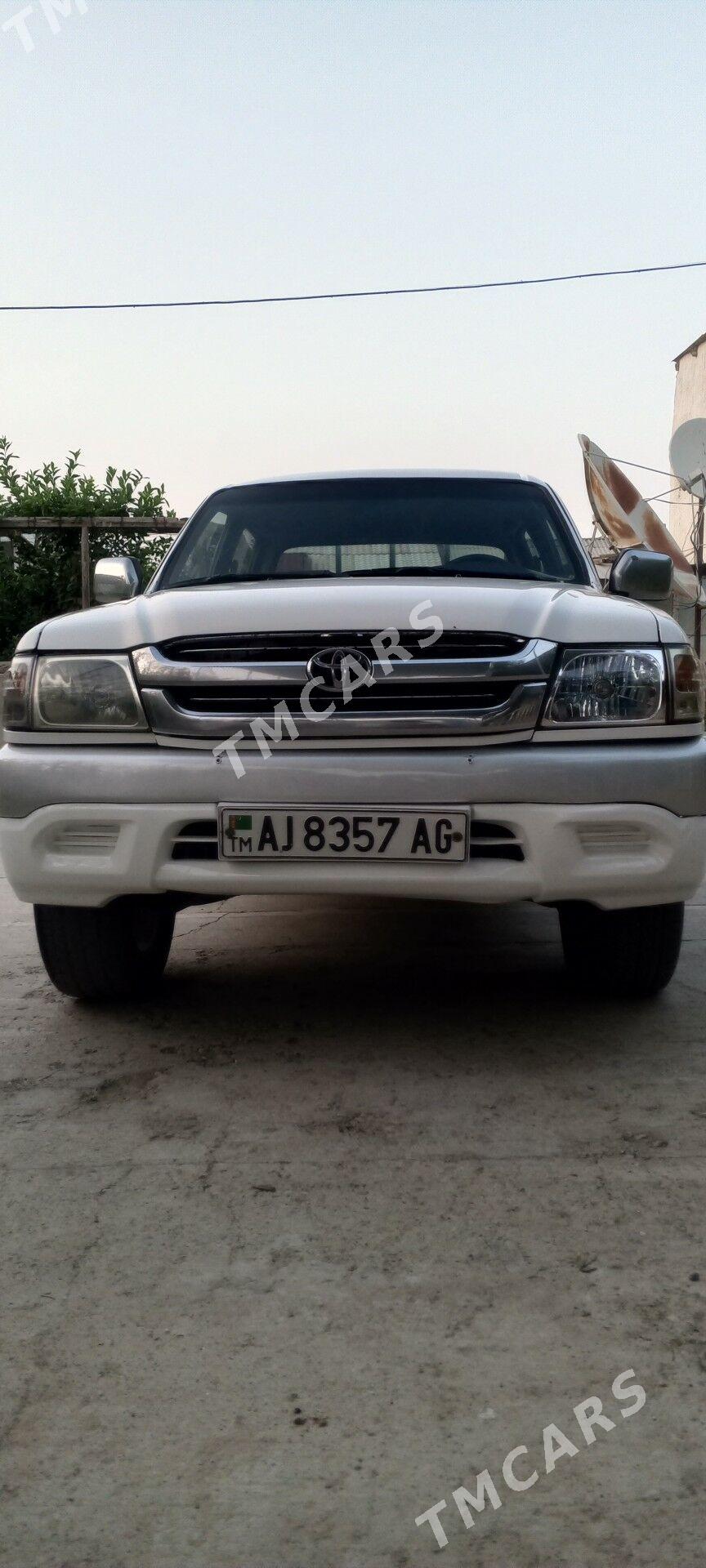 Toyota Hilux 2004 - 90 000 TMT - Ашхабад - img 5