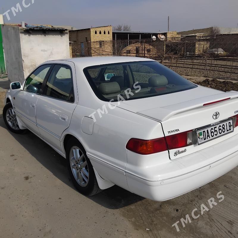 Toyota Camry 2001 - 148 000 TMT - Чарджоу - img 2