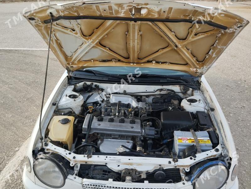 Toyota Corolla 1999 - 60 000 TMT - Балканабат - img 6