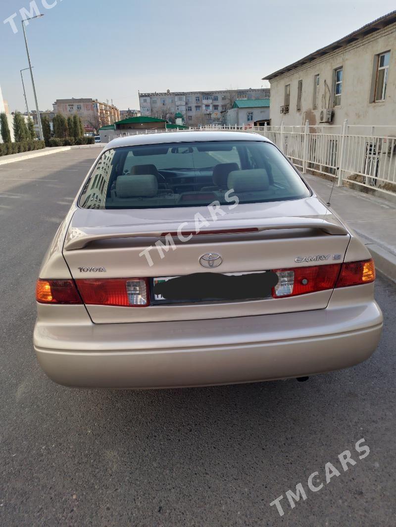 Toyota Camry 2001 - 135 000 TMT - Мары - img 7