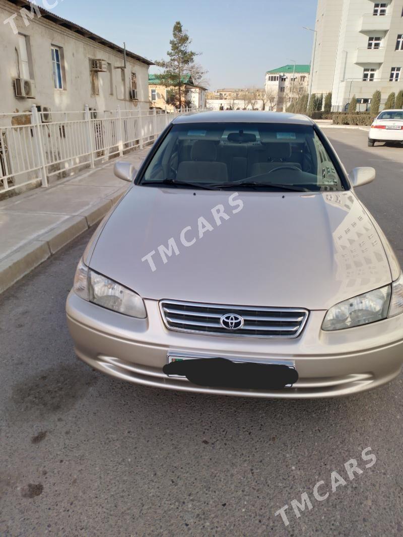 Toyota Camry 2001 - 135 000 TMT - Мары - img 2