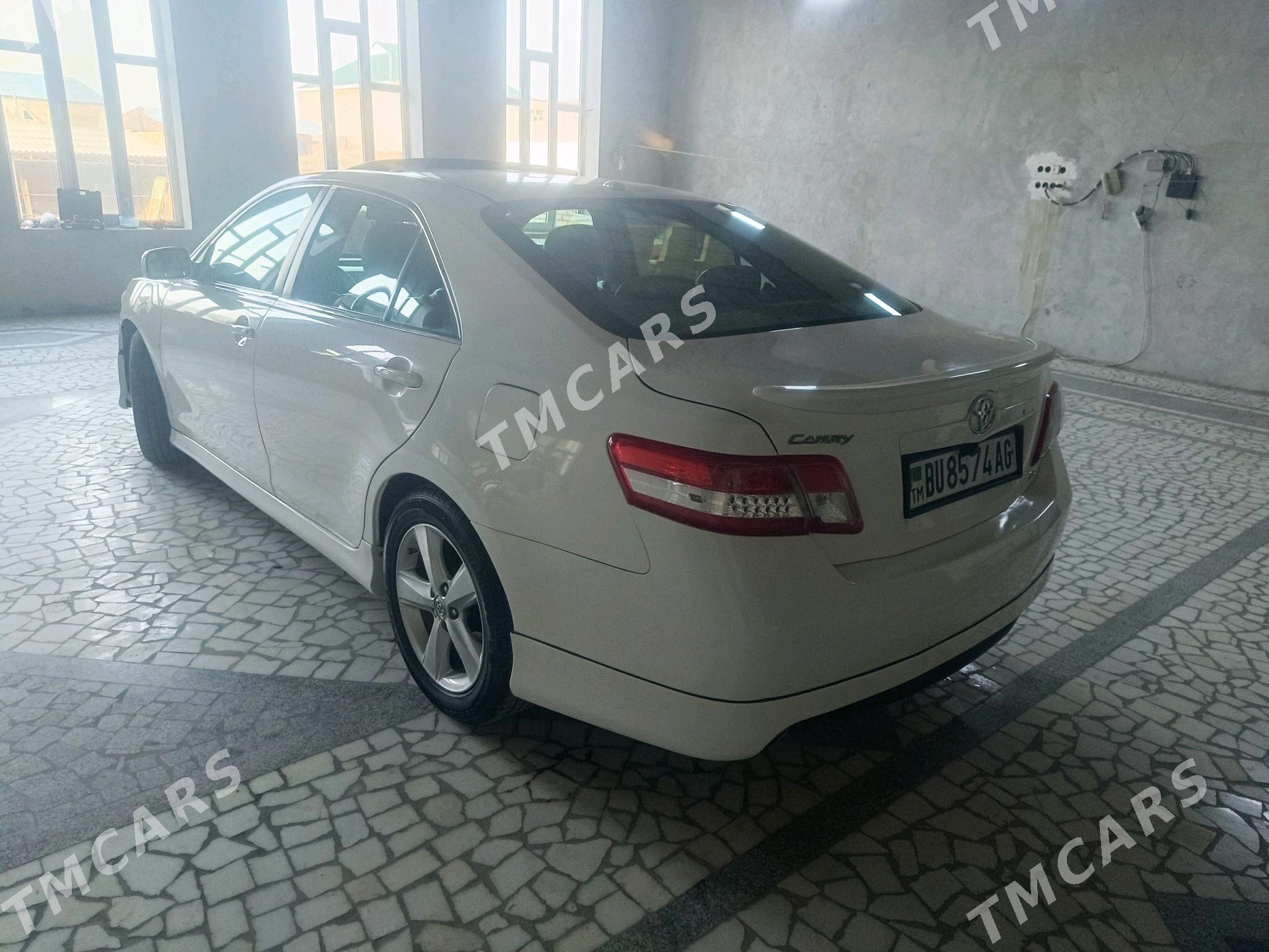 Toyota Camry 2010 - 190 000 TMT - Туркменабат - img 9