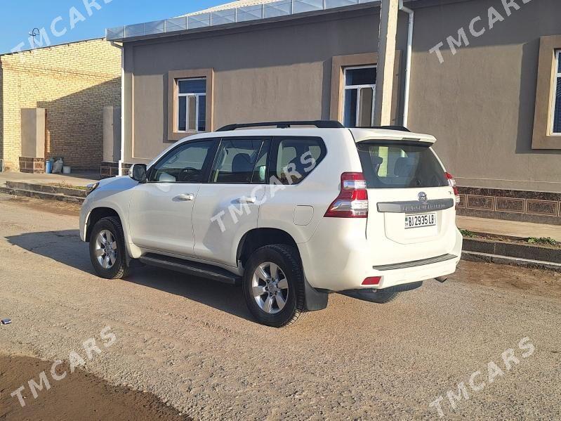 Toyota Land Cruiser Prado 2014 - 540 000 TMT - Дянев - img 5