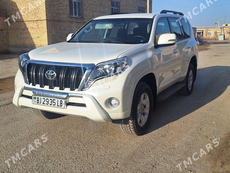 Toyota Land Cruiser Prado 2014 - 540 000 TMT - Дянев - img 2