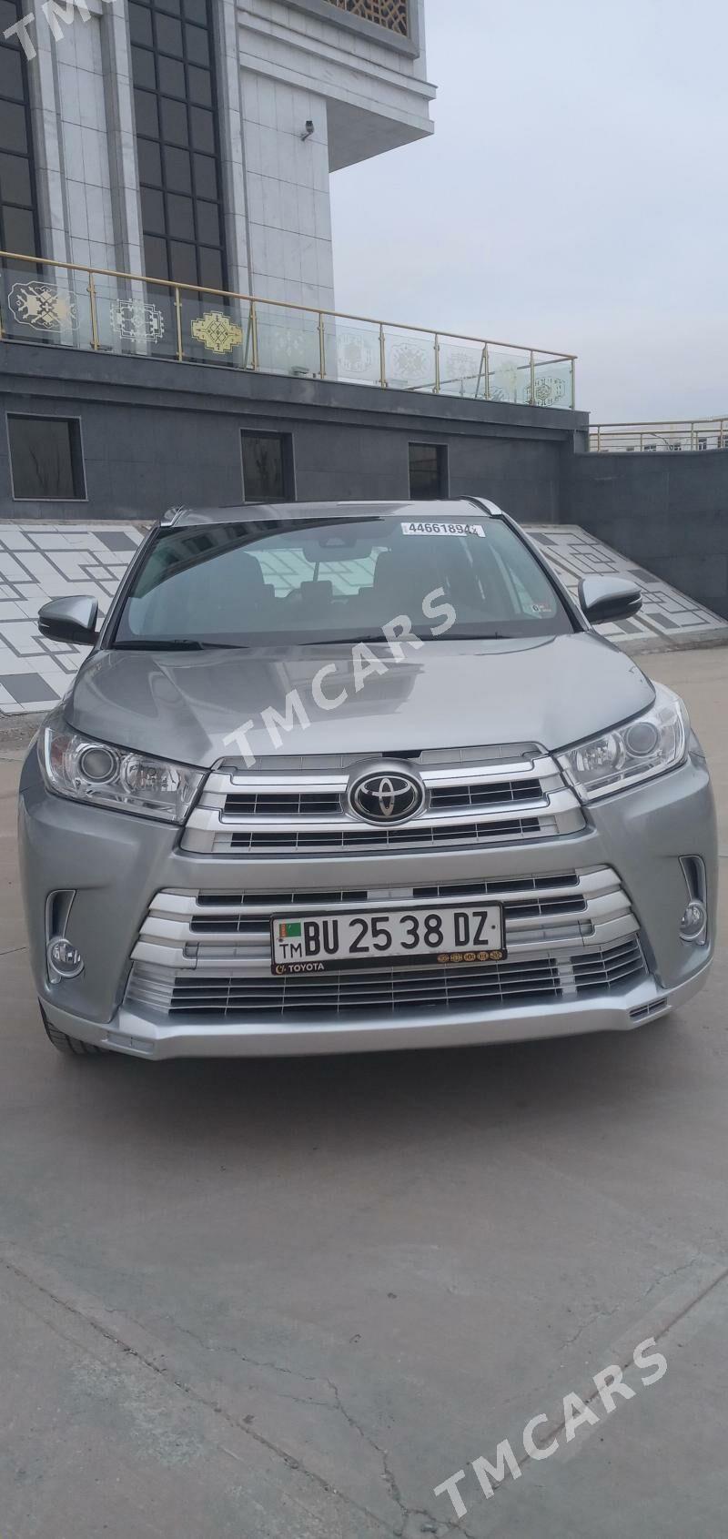 Toyota Highlander 2019 - 460 000 TMT - Дашогуз - img 3