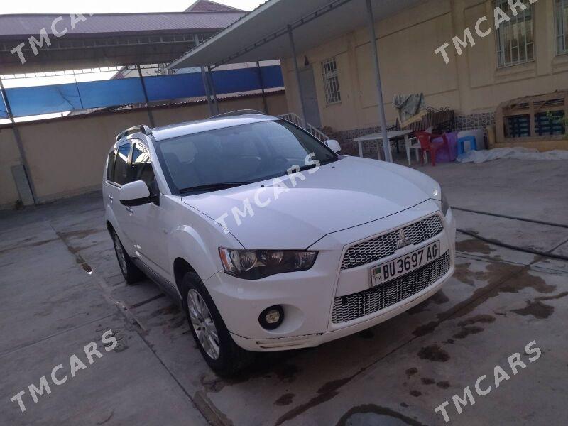 Mitsubishi Outlander 2013 - 195 000 TMT - Aşgabat - img 2