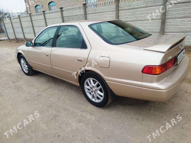 Toyota Camry 2001 - 172 000 TMT - Мары - img 3