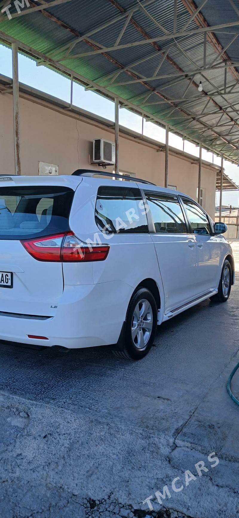 Toyota Sienna 2018 - 350 777 TMT - Aşgabat - img 5