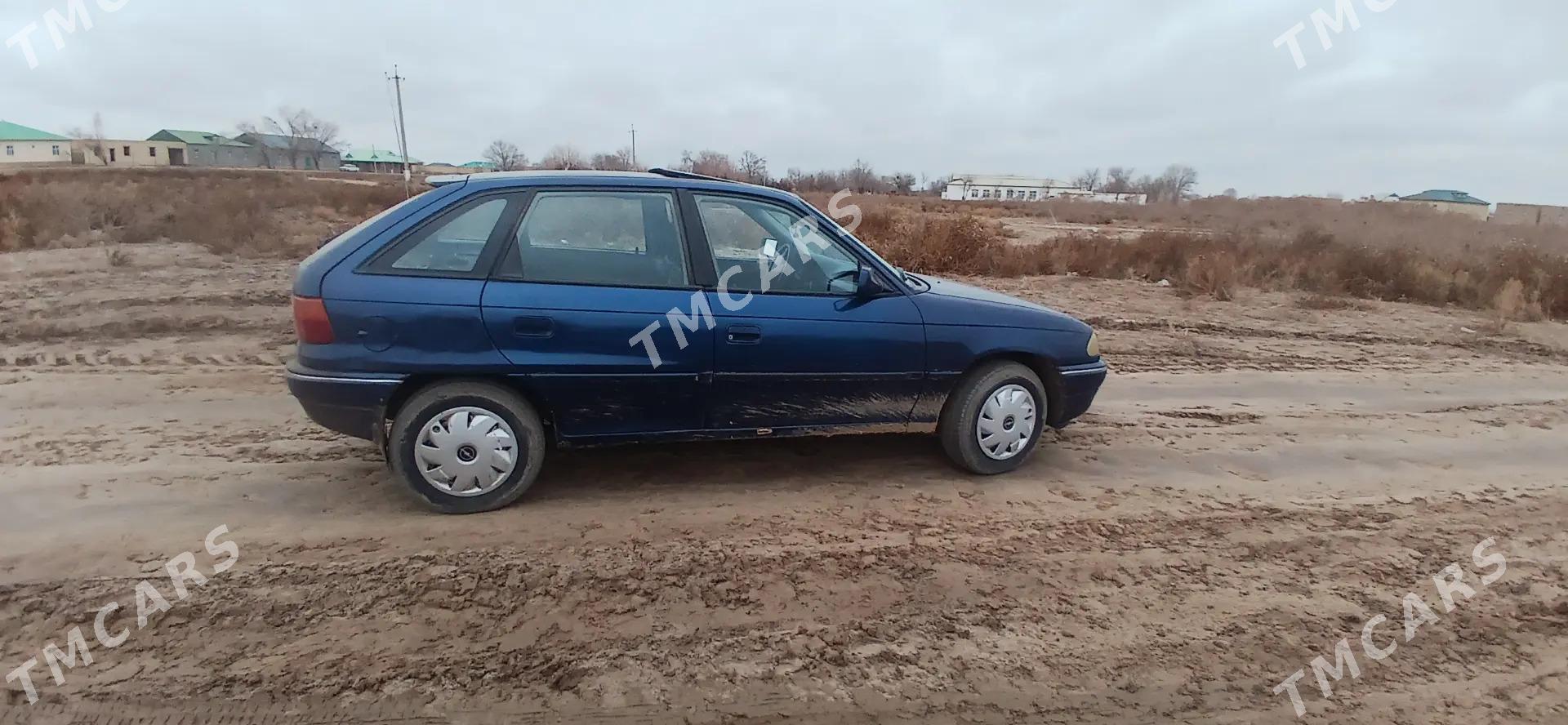 Opel Astra 1994 - 26 000 TMT - Türkmenbaşy etr. - img 3