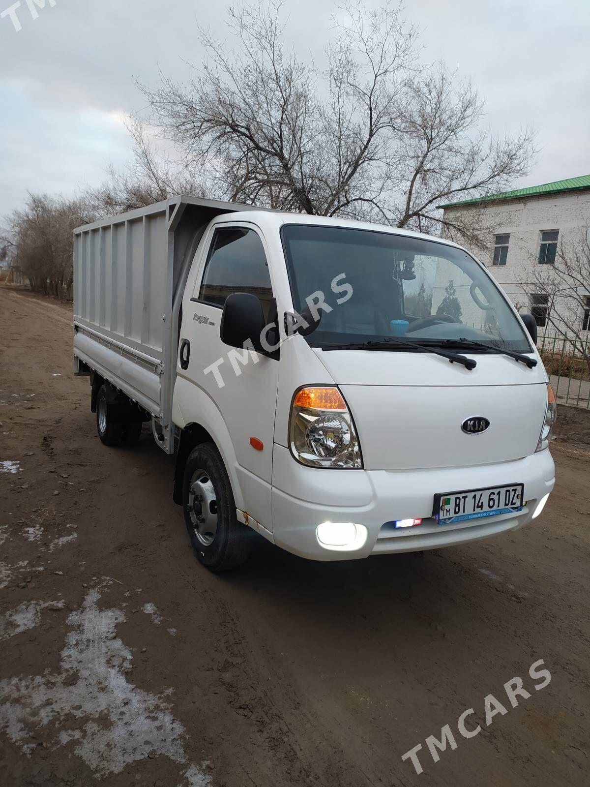 Kia Bongo 2008 - 170 000 TMT - Дашогуз - img 2