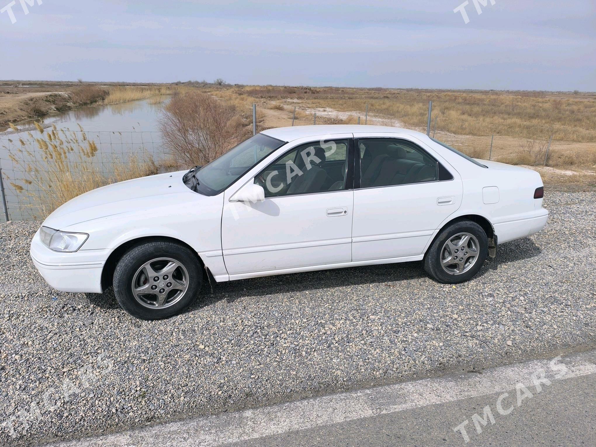 Toyota Camry 1998 - 120 000 TMT - Векильбазар - img 8