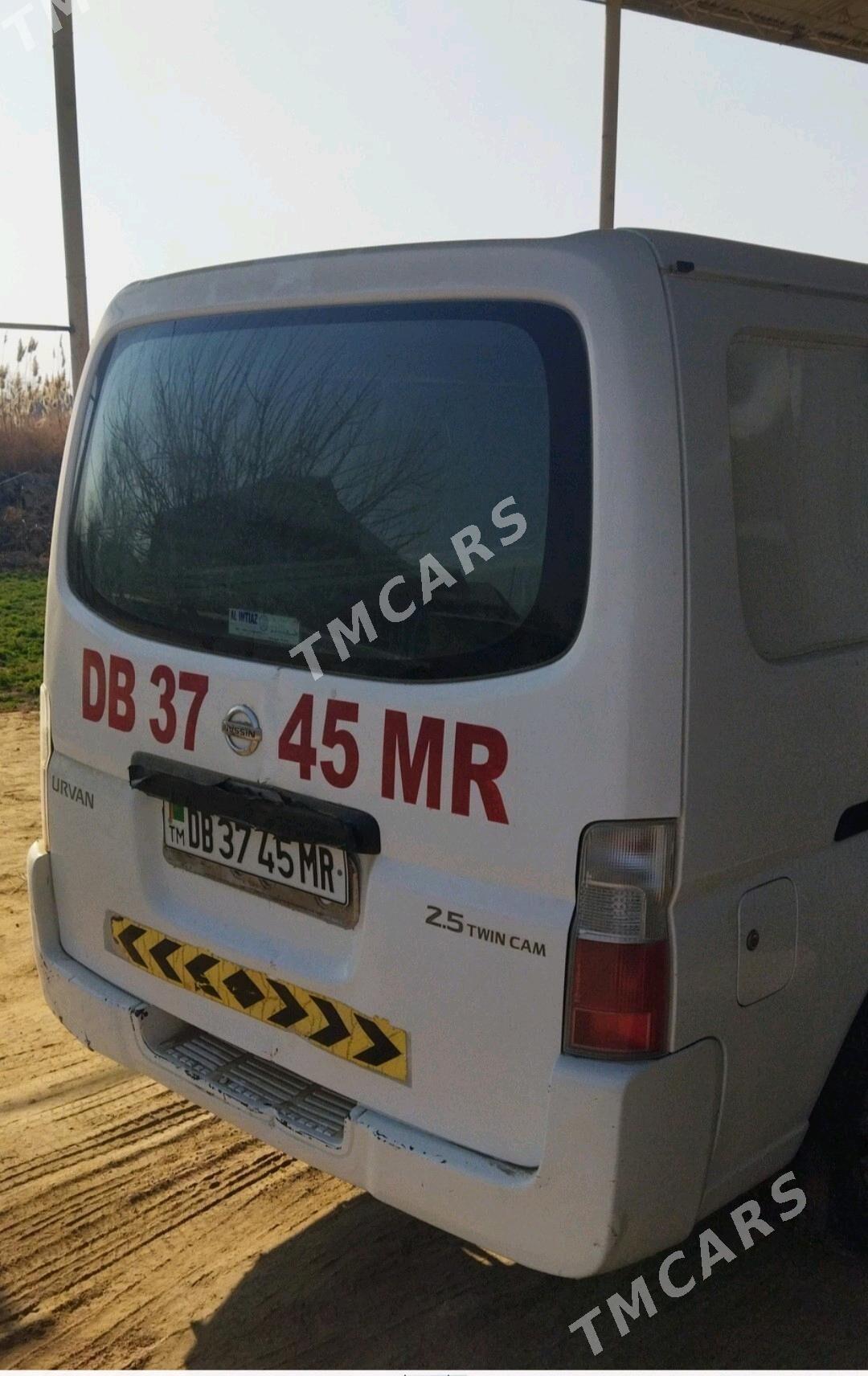 Nissan Urvan 2008 - 150 000 TMT - Мары - img 2