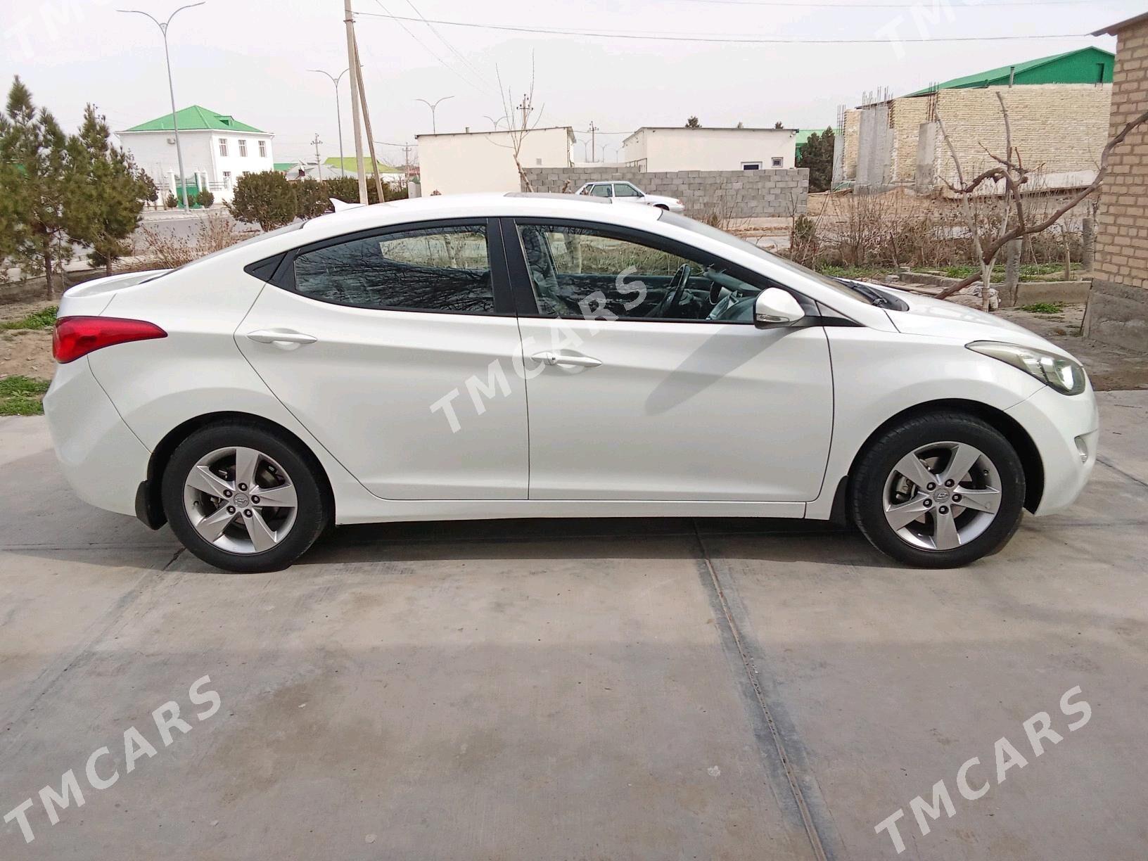 Hyundai Elantra 2011 - 165 000 TMT - Moskowskiý köç. (10 ýyl abadançylyk şaýoly) - img 2