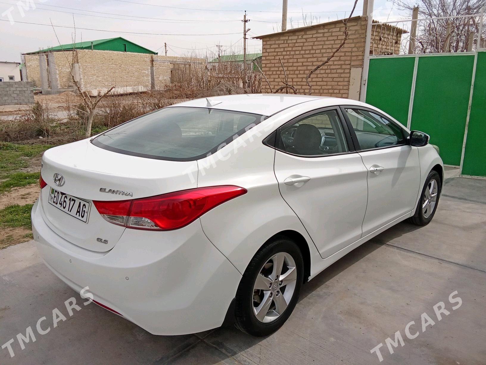 Hyundai Elantra 2011 - 165 000 TMT - Moskowskiý köç. (10 ýyl abadançylyk şaýoly) - img 3