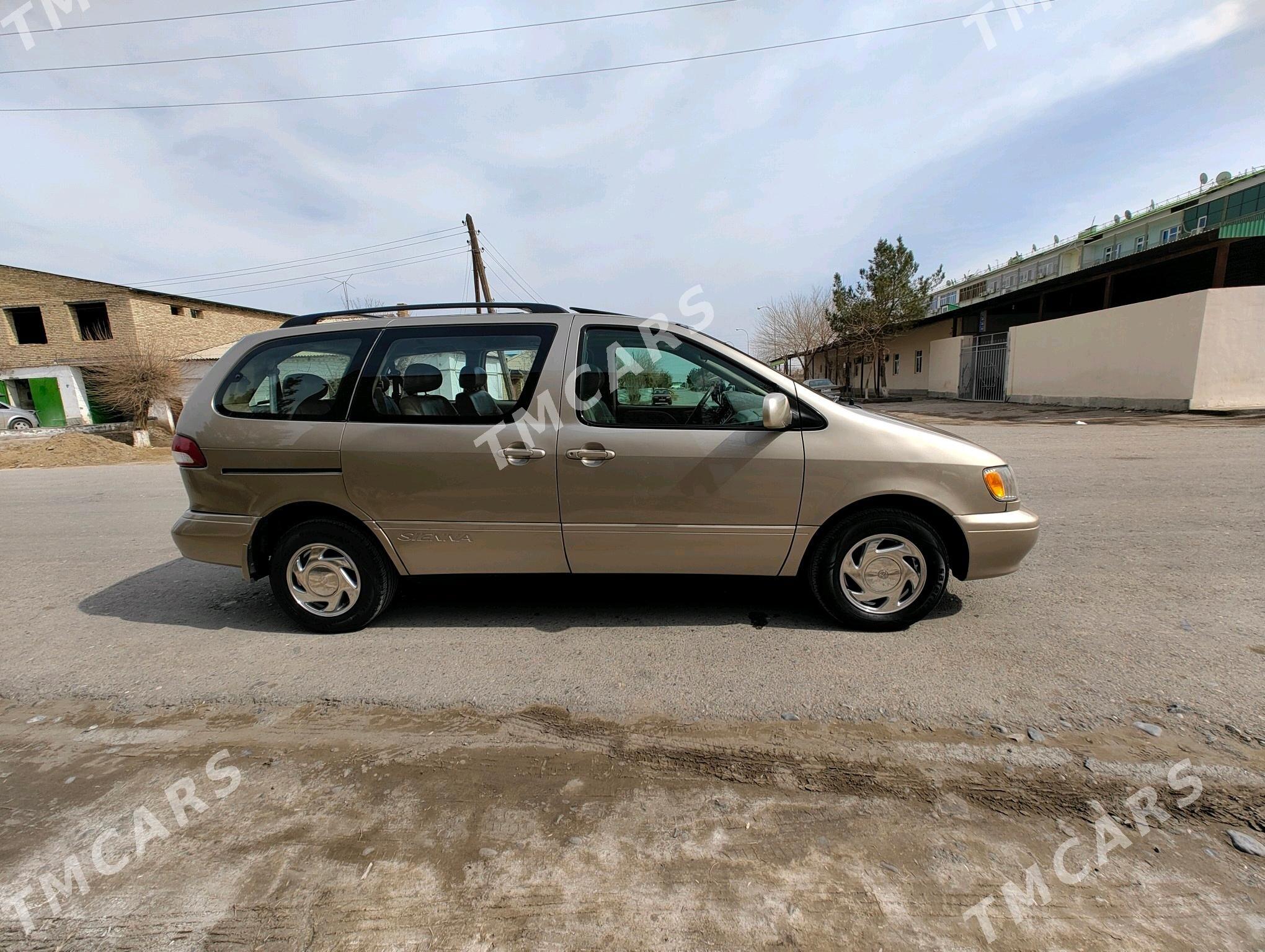 Toyota Sienna 2002 - 175 000 TMT - Туркменабат - img 7