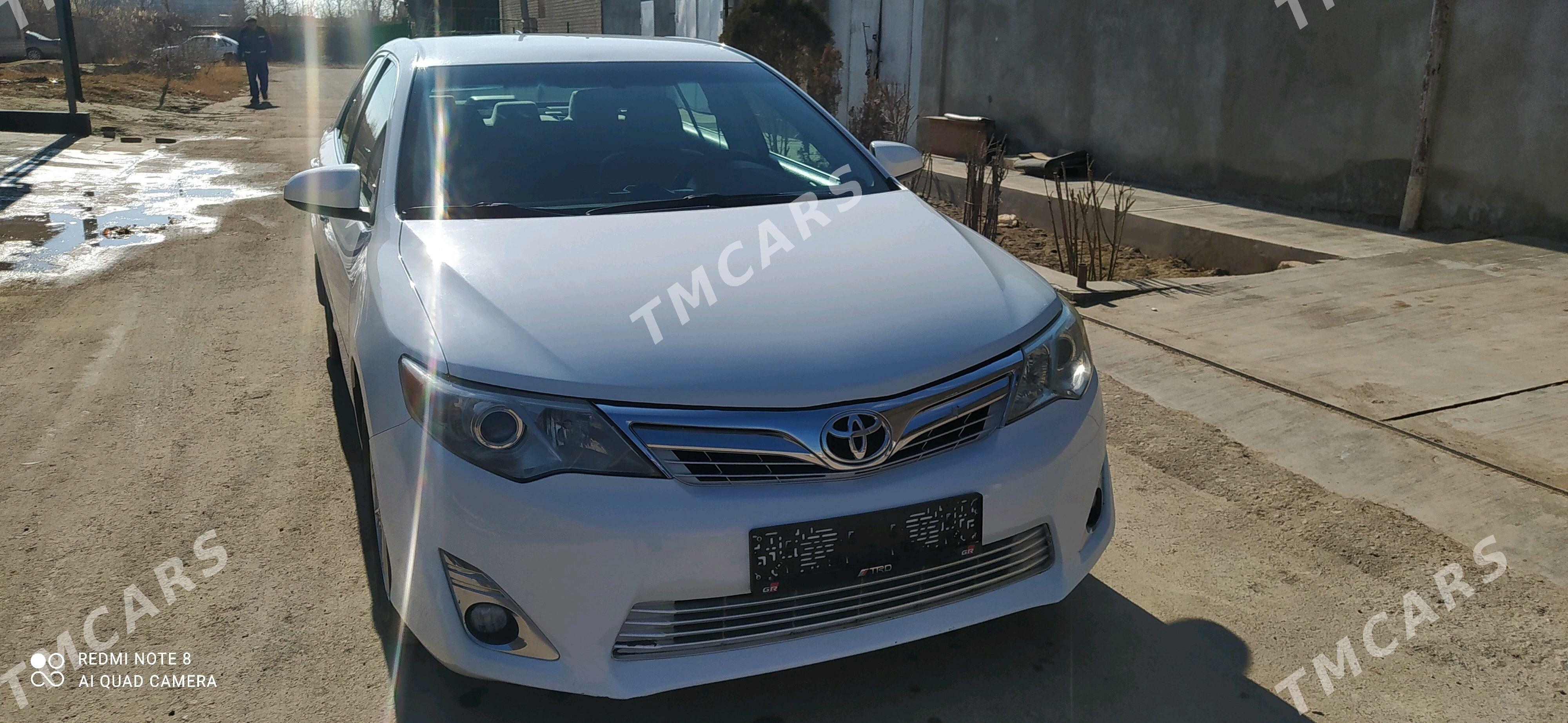 Toyota Camry 2012 - 210 000 TMT - Дашогуз - img 2