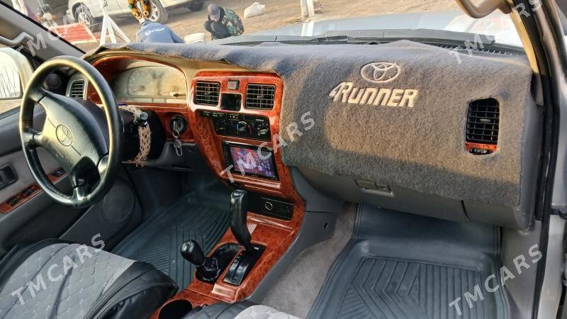 Toyota 4Runner 2001 - 160 000 TMT - Ёлётен - img 2