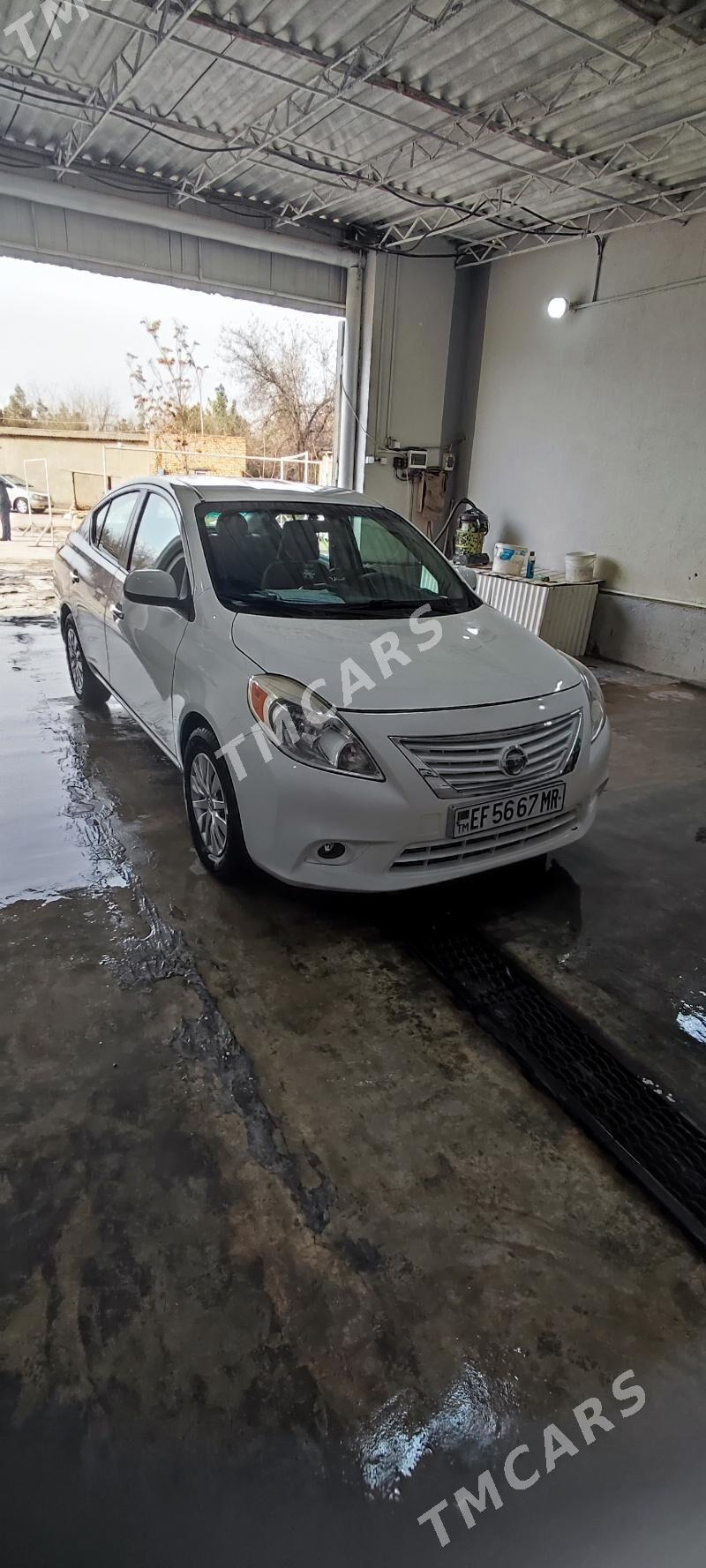 Nissan Versa 2012 - 100 000 TMT - Мары - img 3