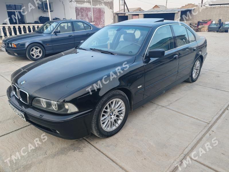 BMW E39 2002 - 130 000 TMT - Jebel - img 3