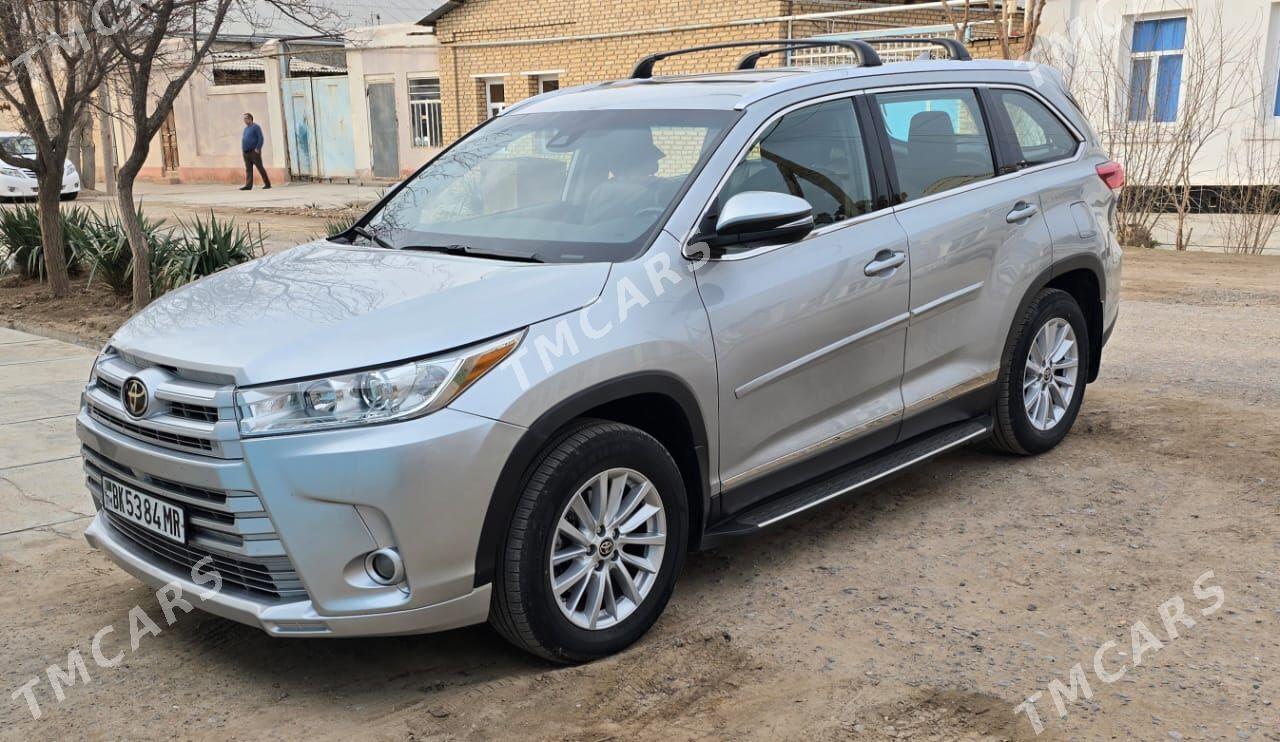 Toyota Highlander 2019 - 470 000 TMT - Мары - img 3