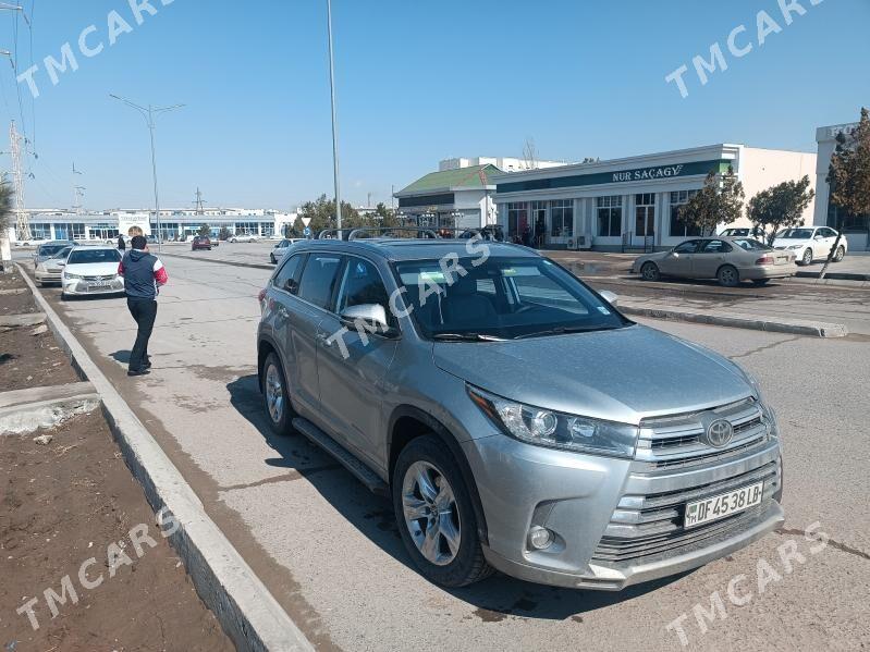 Toyota Highlander 2019 - 470 000 TMT - Dänew - img 2