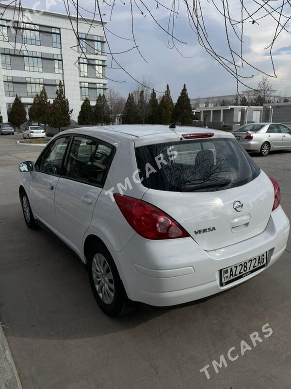 Nissan Versa 2010 - 118 000 TMT - Garadamak Şor - img 4