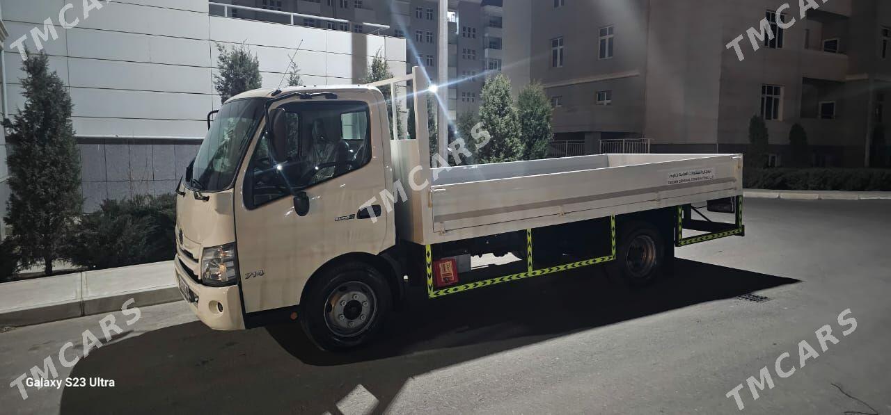 Toyota Hino 2023 - 560 000 TMT - Mary - img 3