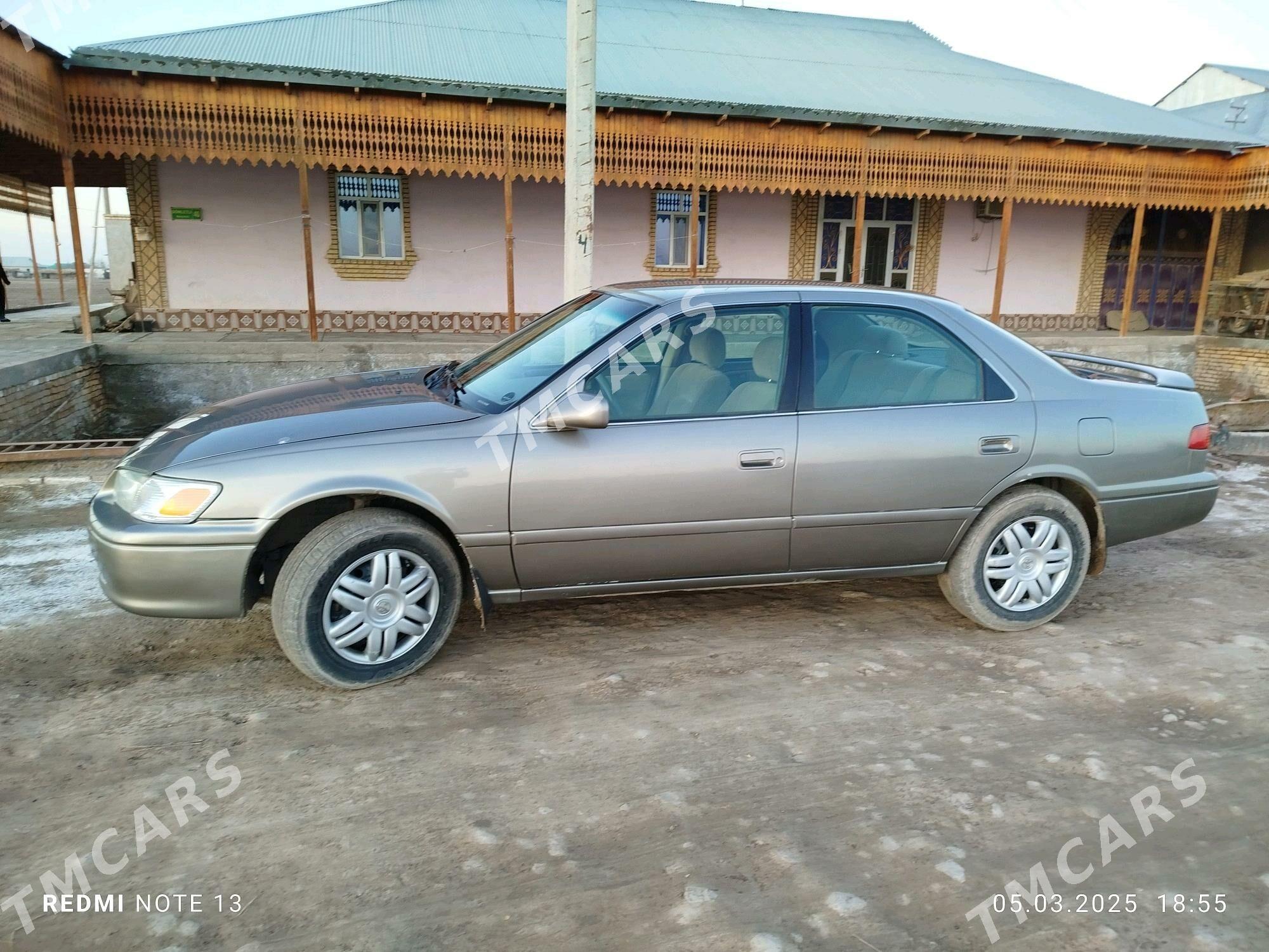 Toyota Camry 2001 - 122 000 TMT - Гурбансолтан Едже - img 3