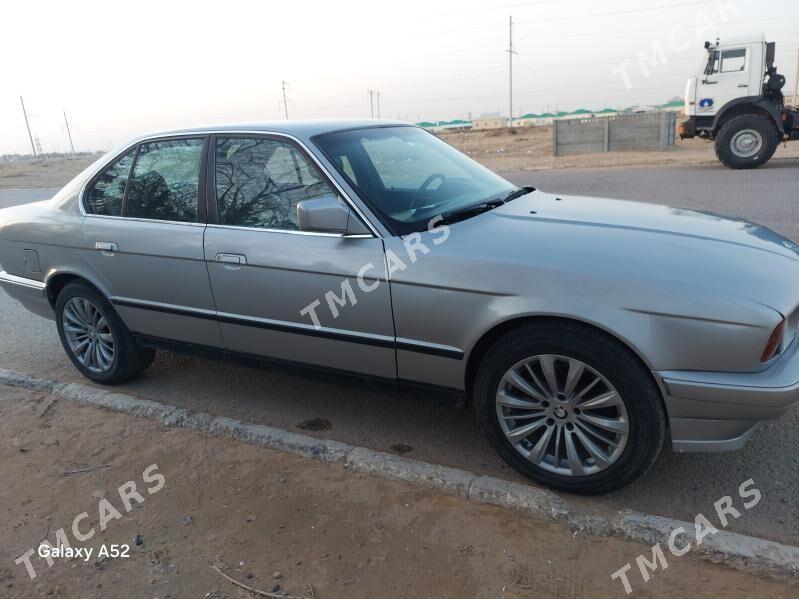 BMW 525 1990 - 45 000 TMT - Мары - img 3