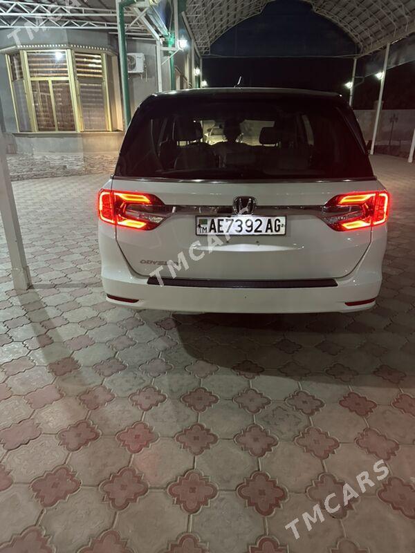 Honda Odyssey 2019 - 325 000 TMT - Aşgabat - img 3