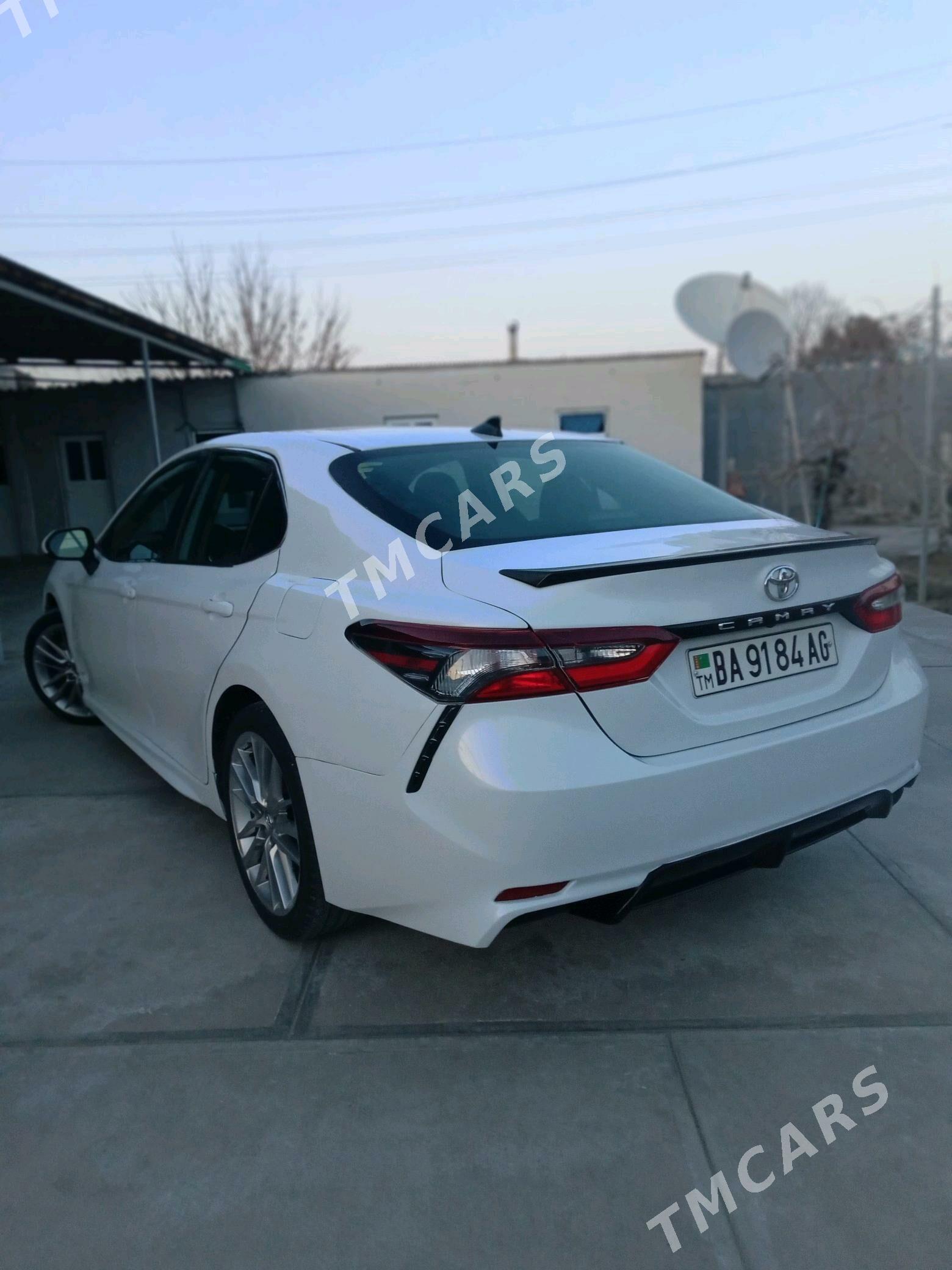 Toyota Camry 2021 - 265 000 TMT - Aşgabat - img 3