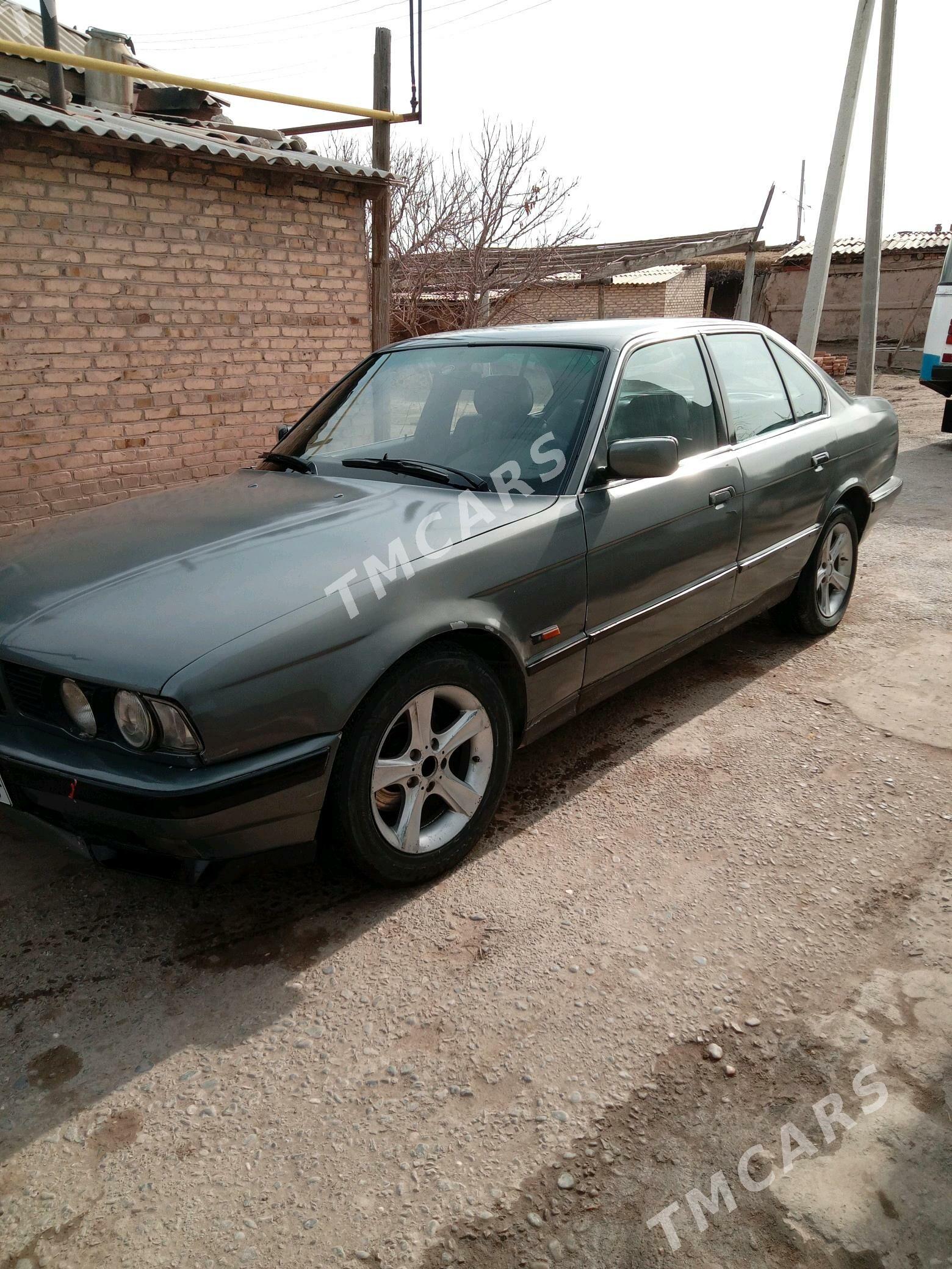 BMW 525 1990 - 30 000 TMT - Сакар - img 6