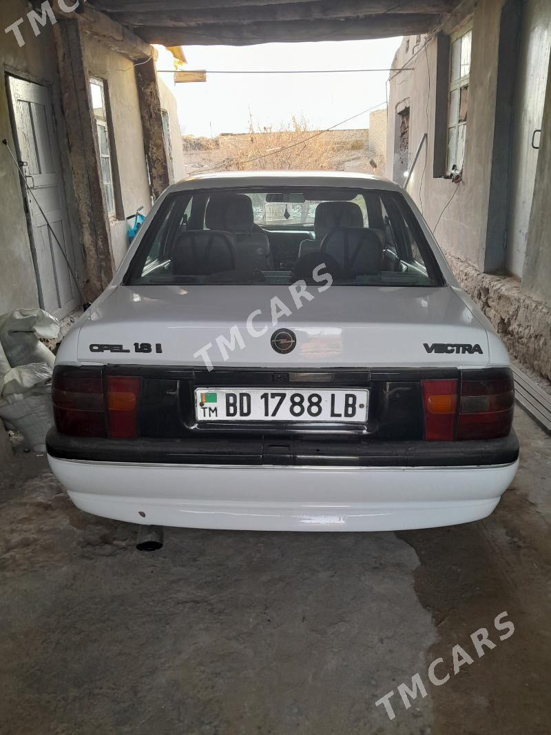 Opel Vectra 1992 - 40 000 TMT - Фарап - img 4