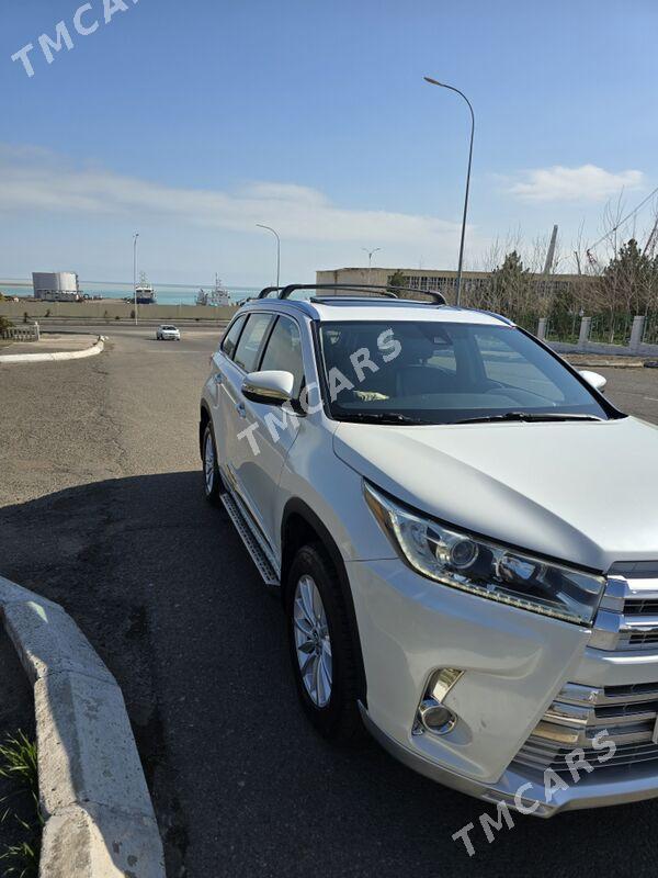 Toyota Highlander 2018 - 375 000 TMT - Büzmeýin - img 5