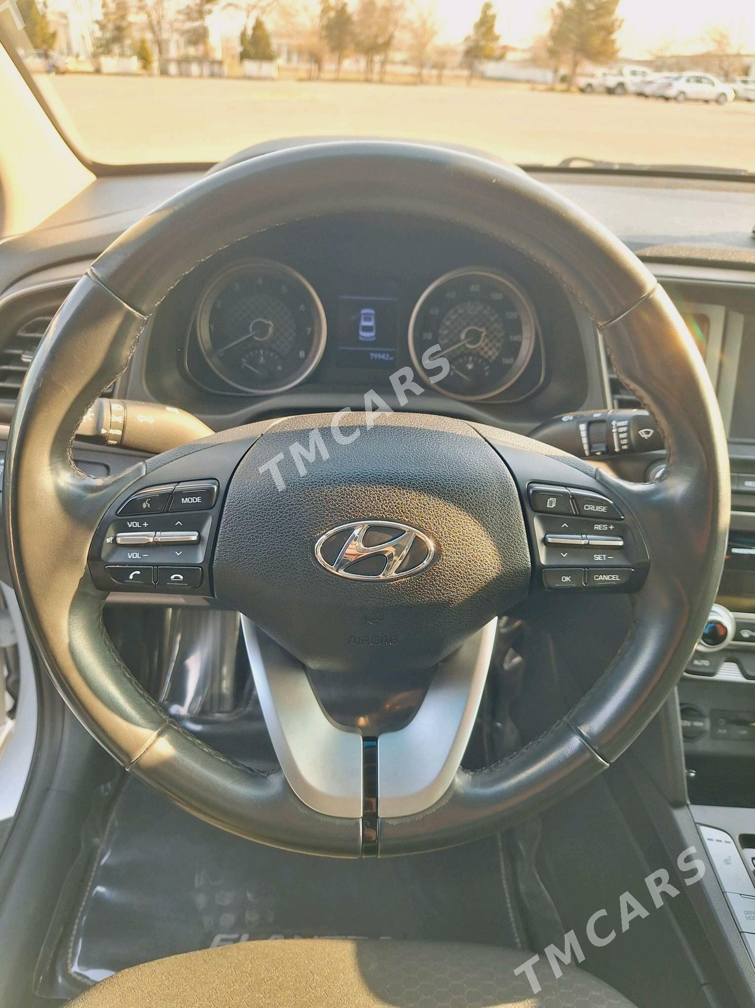 Hyundai Elantra 2019 - 230 000 TMT - Aşgabat - img 7