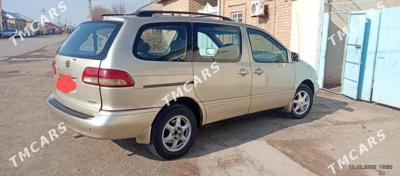 Toyota Sienna 2002 - 115 000 TMT - Серахс - img 3