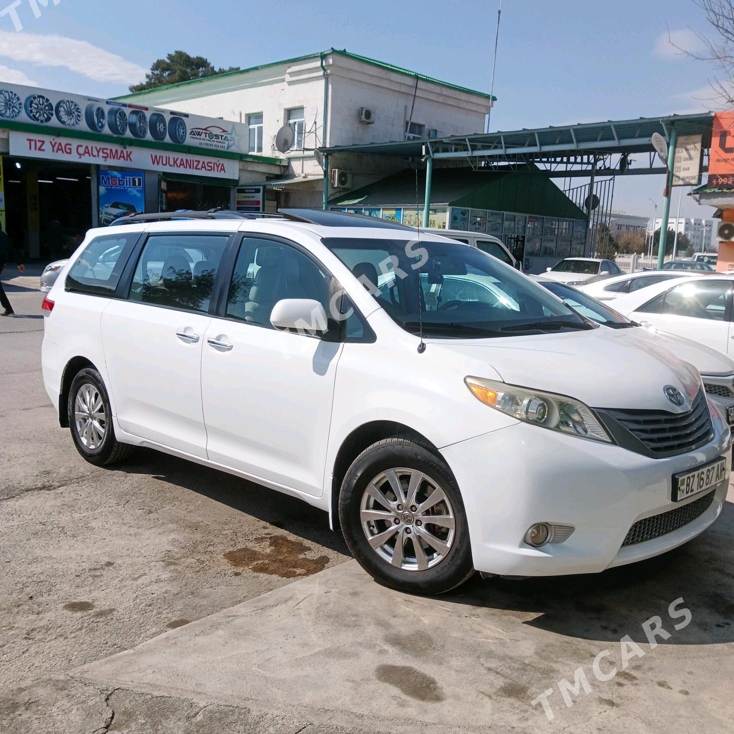 Toyota Sienna 2012 - 270 000 TMT - Ашхабад - img 2