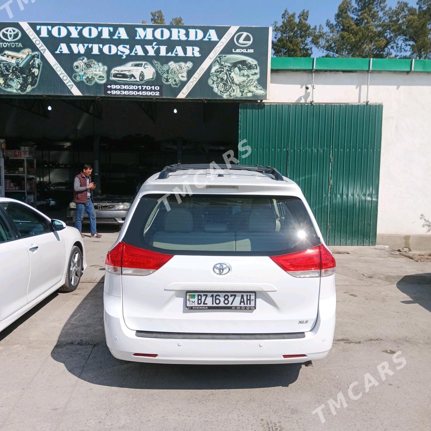 Toyota Sienna 2012 - 270 000 TMT - Ашхабад - img 4