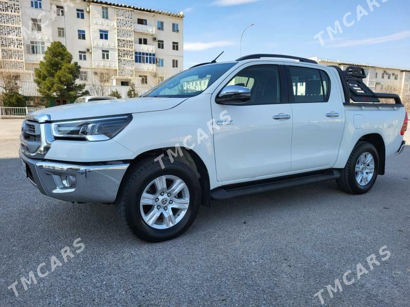 Toyota Hilux 2021 - 550 000 TMT - Мир 1 - img 3